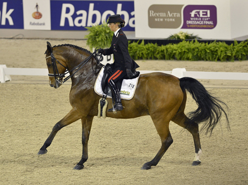 Valentina Truppa and Ermo del Castegno ride the freestyle.